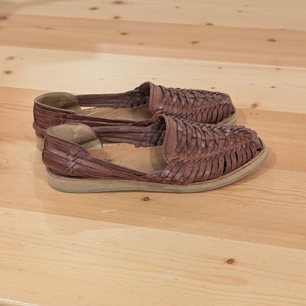 Huarache sandals